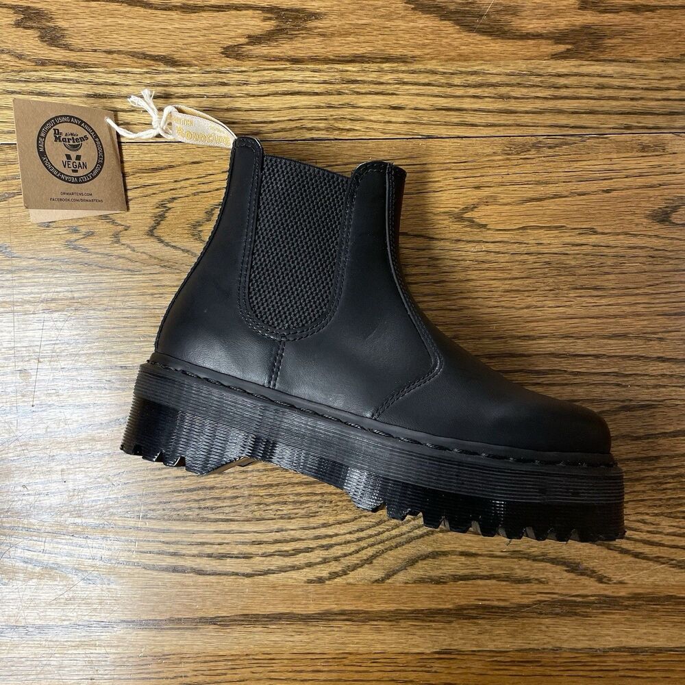 Dr. Martens V 2976 Quad Chelsea Mono Boots Black Felix Women’s Size 7 NEW
